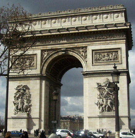 Photo of the Arc de Triomphe in Paris, France