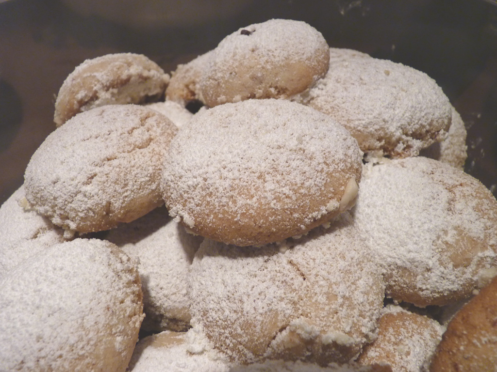 Greek Holiday Cookies - Kourabiedes Recipe