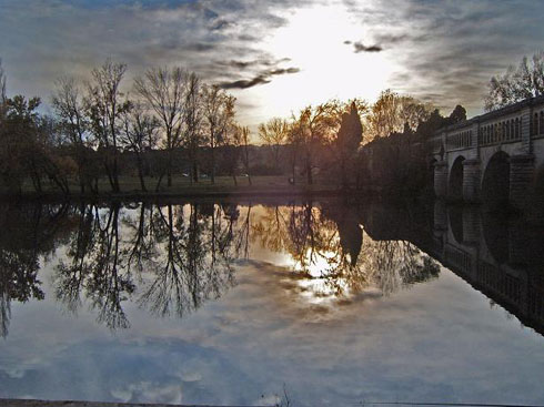 Photo of Beziers from Canal Beidge