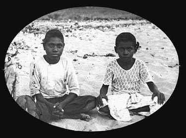 Taba Naba - Chansons enfantines Îles du Détroit de Torrès - Îles du Détroit de Torrès - Mama Lisa's World en français: Comptines et chansons pour les enfants du monde entier  - Comment After Song Image